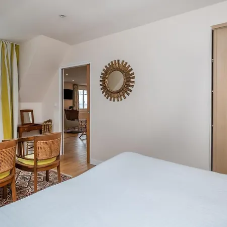 De La Hotel 4*