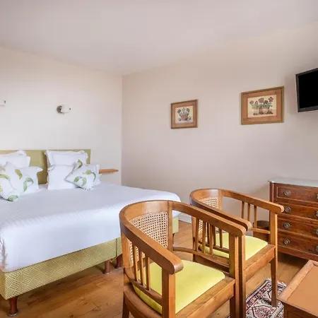 Hotel De La Plonevez-Porzay